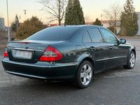 Gebraucht Mercedes E320 Avantgarde 224 PS (164 kW) 2008 Grün Limousine