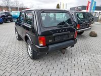 Second-hand Lada Urban 83 CP (61 kW) 2016 Negru SUV