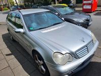 Second-hand Mercedes C180 143 CP (105 kW) 2004 Argintiu Break