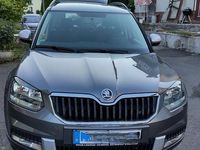 Gebraucht Skoda Yeti Drive 110 PS (80 kW) 2017 Grau SUV