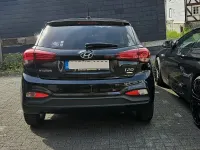 Gebraucht Hyundai i20 Active 101 PS (74 kW) 2020 Schwarz Kleinwagen
