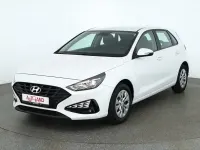 Gebraucht Hyundai i30 Pure 110 PS (80 kW) 2021 Weiß Limousine