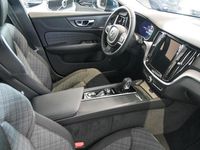 Gebraucht Volvo V60 Core 197 PS (144 kW) 2025 Blau Kombi