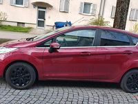 Gebraucht Ford Fiesta 97 PS (71 kW) 2009 Rot Kleinwagen