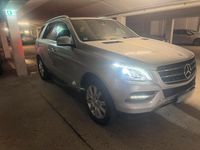 Gebraucht Mercedes ML250 204 PS (150 kW) 2012 Silber SUV