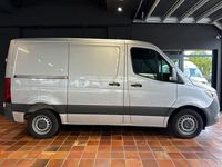 Gebraucht Mercedes Sprinter 143 PS (105 kW) 2019 Iridiumsilber mb 9775 Van