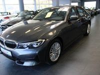 Gebraucht BMW 320 Sport Line 190 PS (139 kW) 2022 Grau Limousine