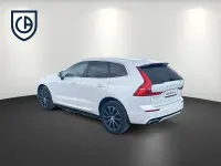 Gebraucht Volvo XC60 R-Design 190 PS (139 kW) 2018 Crystal white / metallic SUV