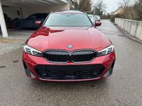 Gebraucht BMW 330e M Sport 292 PS (214 kW) 2024 Rot Kombi