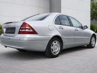 Gebraucht Mercedes C220 Elegance 143 PS (105 kW) 2001 477 Limousine