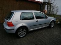 Second-hand VW Golf 100 CP (73 kW) 1998 Argintiu Coupe