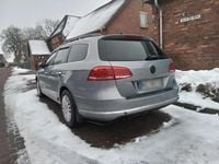 Gebraucht VW Passat 150 PS (110 kW) 2014 Blau Kombi