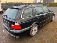 Gebraucht BMW 320 Lifestyle 150 PS (110 kW) 2004 Schwarz Kombi