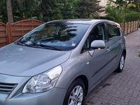 Gebraucht Toyota Verso 126 PS (92 kW) 2011 Silber Van / Kleinbus