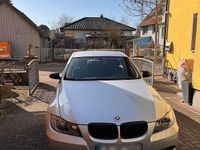 Gebraucht BMW 320 150 PS (110 kW) 2005 Silber Limousine