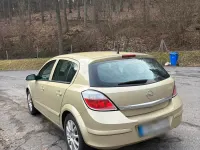 Gebraucht Opel Astra 105 PS (77 kW) 2004 Gold Kleinwagen