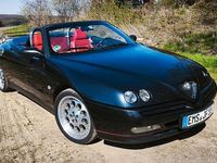 Second-hand Alfa Romeo Spider Lusso 150 CP (110 kW) 1997 Negru Cabrio