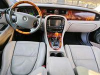 Second-hand Jaguar XJ 207 CP (152 kW) 2006 Negru Berlinǎ