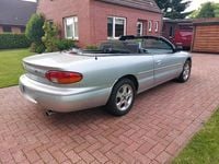 Second-hand Chrysler Stratus 131 CP (96 kW) 2000 Argintiu Cabrio