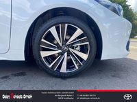 Neu Toyota Corolla Hybrid 140 PS (102 kW) 2025 Weiß Limousine