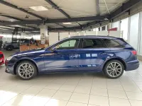 Gebraucht Audi A4 Advanced 231 PS (169 kW) 2019 Navarrablau metallic Kombi