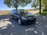 Gebraucht Mercedes C180 Classic 156 PS (114 kW) 2009 Schwarz Kombi