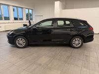 Gebraucht Hyundai i30 Select 120 PS (88 kW) 2018 Schwarz Kombi