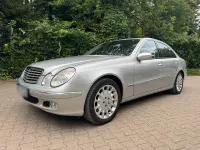 Gebraucht Mercedes E500 Elegance 306 PS (225 kW) 2004 Silber Limousine