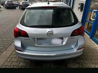 Gebraucht Opel Astra 140 PS (102 kW) 2015 Andere farben Kombi