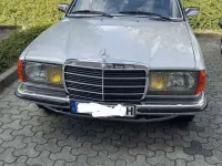 Gebraucht Mercedes 230 136 PS (100 kW) 1981 Silber Coupé