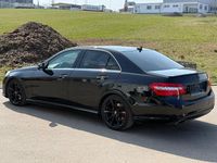 Gebraucht Mercedes E250 204 PS (150 kW) 2012 Schwarz Limousine