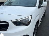 Second-hand Opel Combo 130 CP (95 kW) 2019 Alb Monovolum
