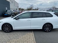 Gebraucht VW Golf VIII Move 131 PS (96 kW) 2023 Weiß Kombi