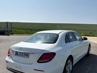 Gebraucht Mercedes E200 Avantgarde 184 PS (135 kW) 2016 Weiß Limousine