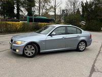 Second-hand BMW 320 170 CP (125 kW) 2009 Albastru Berlinǎ