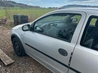 Używany Opel Corsa 58 KM (42 kW) 2001 Srebrny Hatchback