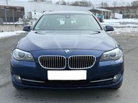 Gebraucht BMW 525 Sport Line 218 PS (160 kW) 2012 Blau Kombi