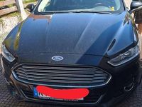 Gebraucht Ford Mondeo Titanium 150 PS (110 kW) 2015 Schwarz Kombi