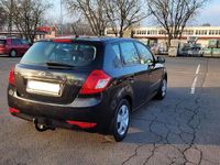 Gebraucht Kia Ceed 90 PS (66 kW) 2010 Schwarz Kleinwagen