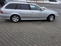 Gebraucht BMW 530 193 PS (141 kW) 2001 Grau Kombi