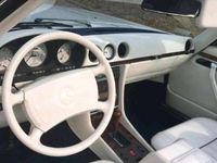 Gebraucht Mercedes 560 320 PS (235 kW) 1988 Weiß Cabrio