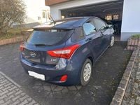 Gebraucht Hyundai i30 Classic 101 PS (74 kW) 2017 Blau Limousine
