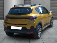 Neu Dacia Sandero Expression 110 PS (80 kW) 2026 Amber yellow SUV