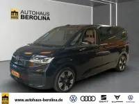 Gebraucht VW Multivan Life 150 PS (110 kW) 2025 Deep black perleffekt Van / Kleinbus