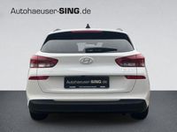 Neu Hyundai i30 140 PS (102 kW) 2025 Weiß Kombi