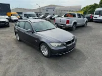 Gebraucht BMW 318 143 PS (105 kW) 2008 Schwarz Kombi