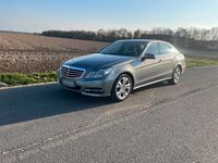 Gebraucht Mercedes E200 Avantgarde 131 PS (96 kW) 2012 Grau Limousine