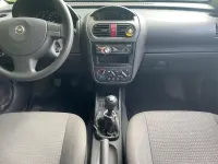 Używany Opel Corsa 75 KM (55 kW) 2003 Srebrny Hatchback