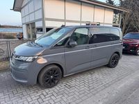 Gebraucht VW Multivan 136 PS (100 kW) 2023 Grau Van