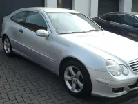 Gebraucht Mercedes C180 143 PS (105 kW) 2008 Silber Coupé